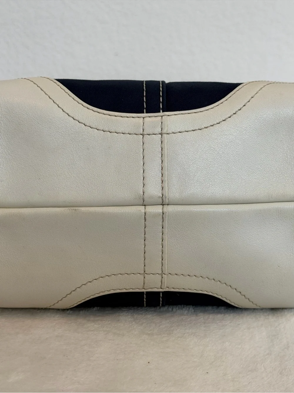 Coach Vintage Y2K Soho Hampton Daisy